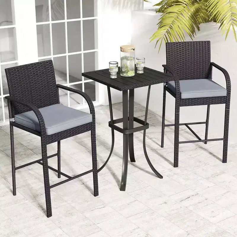 Costway ensemble de bar de patio en osier de 3 PCS avec chaises en rotin et table carrée à cadre métallique robuste
