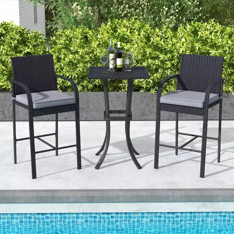 Costway ensemble de bar de patio en osier de 3 PCS avec chaises en rotin et table carrée à cadre métallique robuste