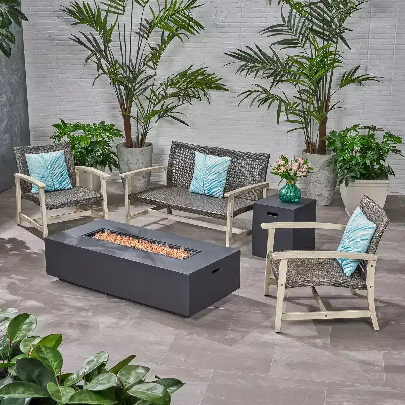 Ensemble de salon de jardin Augusta de Christopher Knight Home pour 4 personnes, en bois d'acacia et osier, avec brasero
