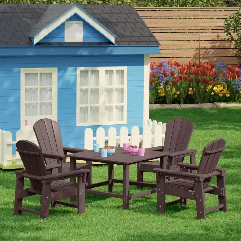 Conjunto de mesa de comedor cuadrada y sillas de 5 piezas para patio exterior infantil Malibu de HDPE de WestinTrends