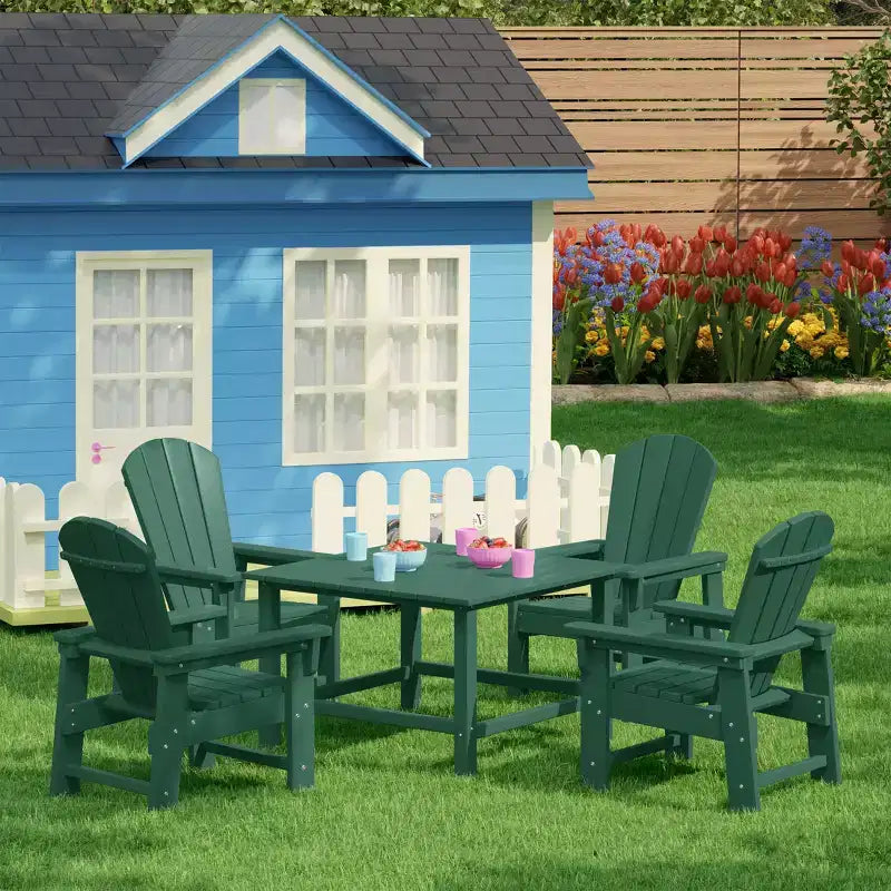 Conjunto de mesa de comedor cuadrada y sillas de 5 piezas para patio exterior infantil Malibu de HDPE de WestinTrends