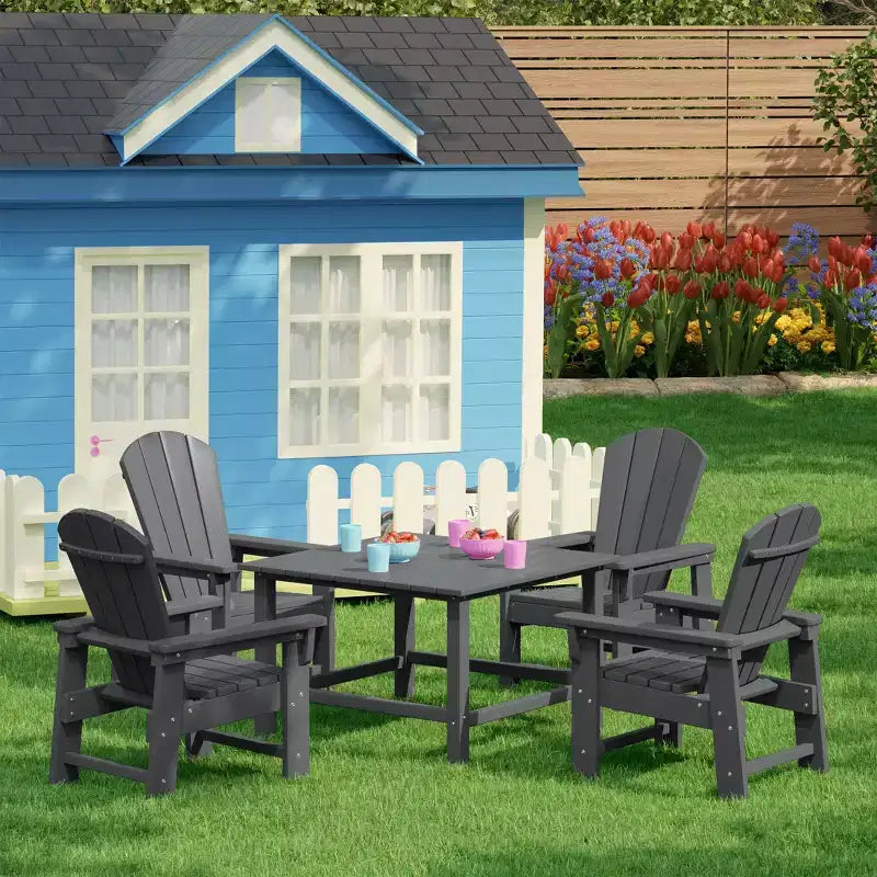 Conjunto de mesa de comedor cuadrada y sillas de 5 piezas para patio exterior infantil Malibu de HDPE de WestinTrends