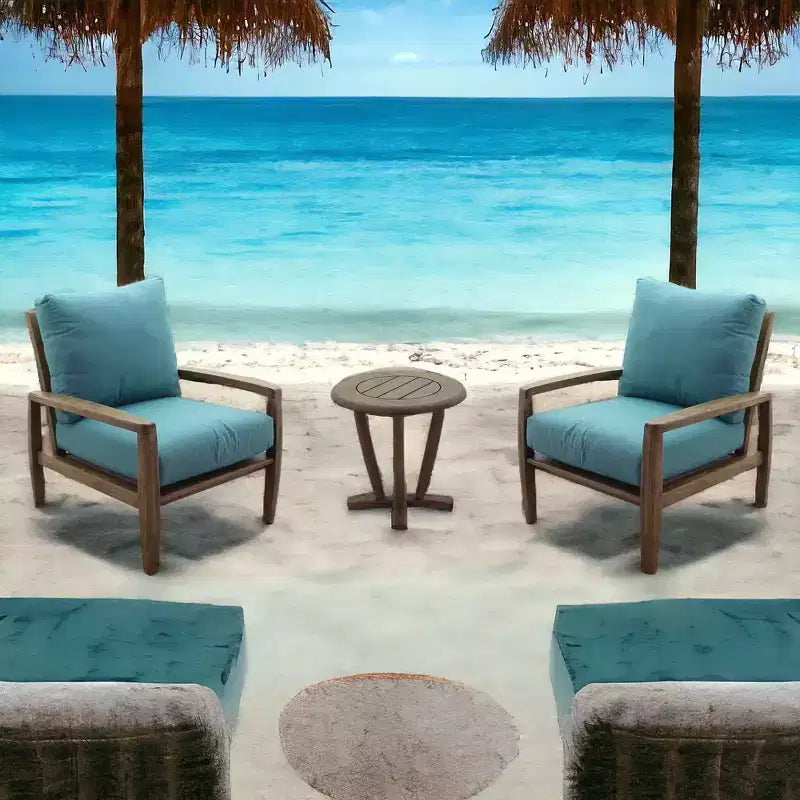 Conjunto de asientos de 3 piezas de teca FSC Avalon de Courtyard Casual. Incluye: dos sillones club y una mesa auxiliar redonda
