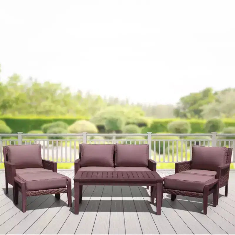 Conjunto de sofá de dos plazas Courtyard Casual Buena Vista II de 6 piezas con otomanas. Incluye: un sofá de dos plazas, una mesa de centro, dos sillones club y dos otomanas