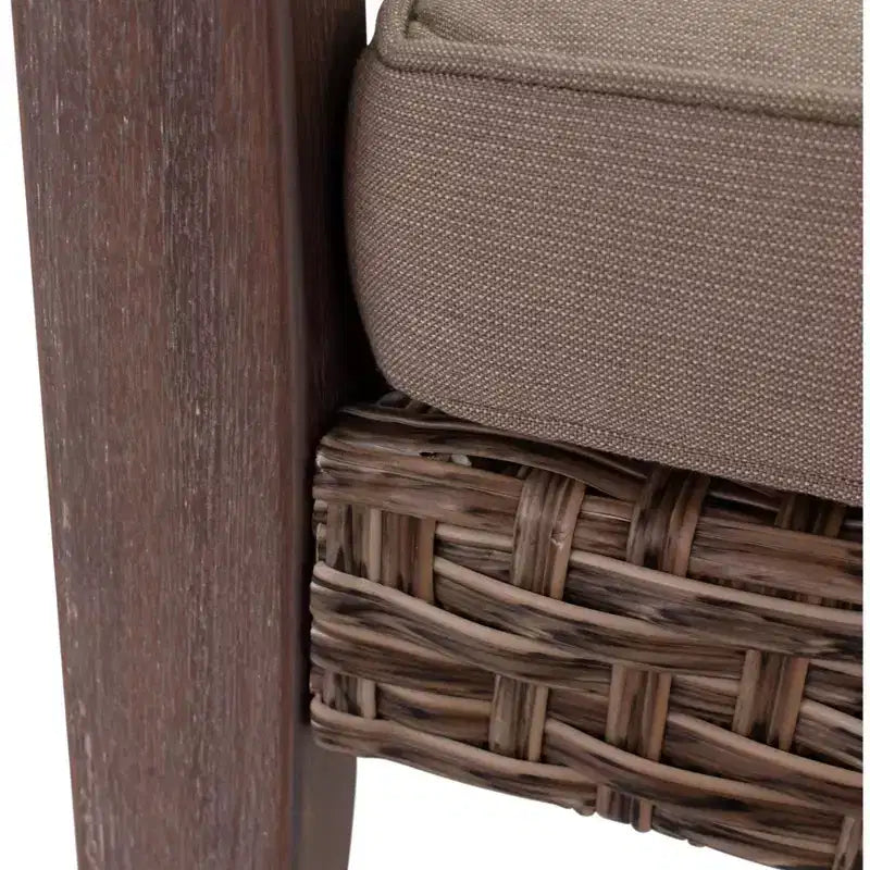 Conjunto de sofá de dos plazas Courtyard Casual Buena Vista II de 6 piezas con otomanas. Incluye: un sofá de dos plazas, una mesa de centro, dos sillones club y dos otomanas
