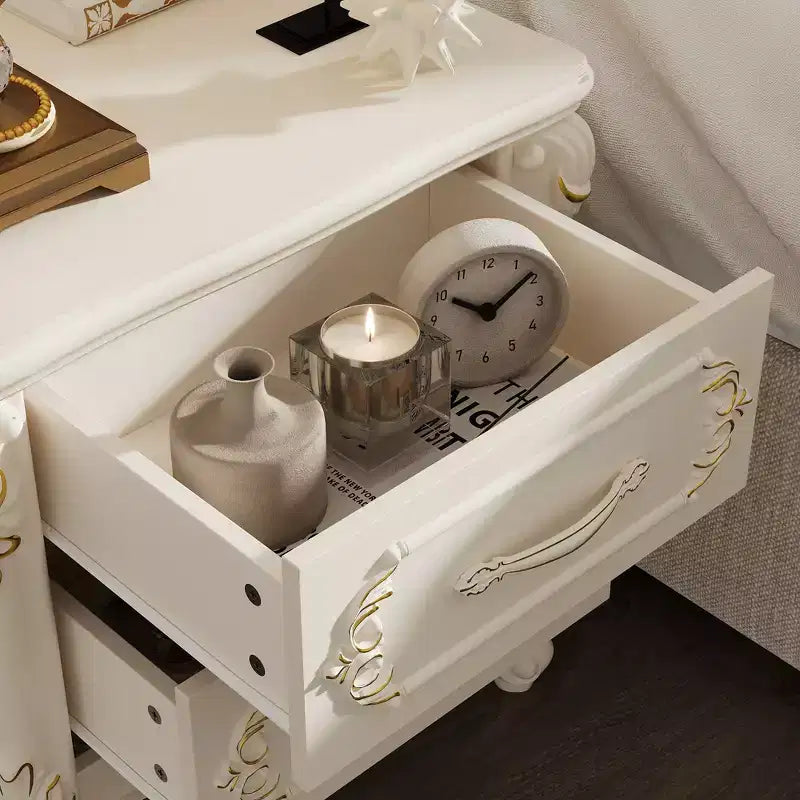 Comodino di Lusso Vintage con Intagli Dorati e Doppio Cassetto, Capacità Superiore di 55 LBS