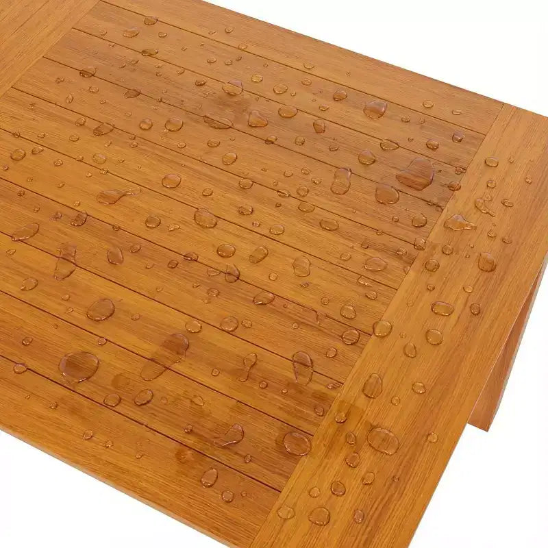 Mesa y sillas de comedor para exterior de HDPE con veta de madera de teca natural Famapy, mesa de patio resistente a la intemperie con orificio para sombrilla, conjunto para patio y jardín