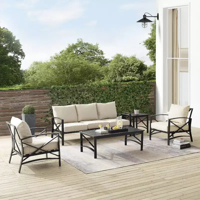 Conjunto de sofá de exterior Kaplan de 5 piezas con sofá y 2 sillas, mesa de centro y mesa auxiliar - Crosley