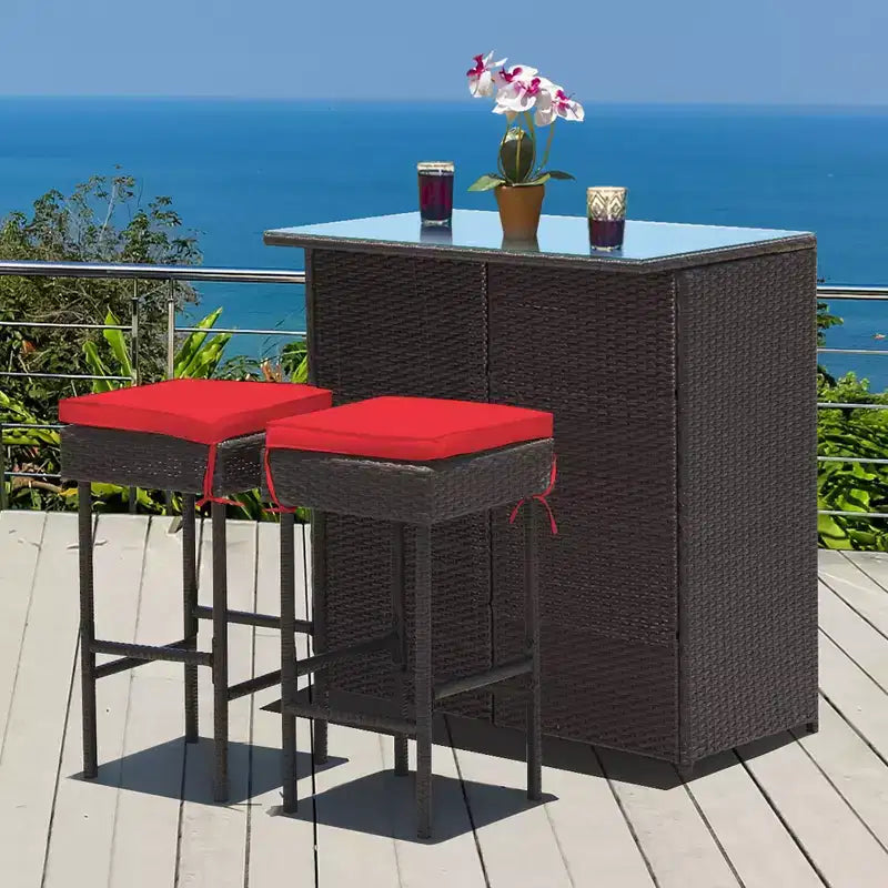 Ensemble de repas de patio Costway de 3 pièces en rotin et osier, avec table haute, tabourets et chaises rembourrées, rouge jardin