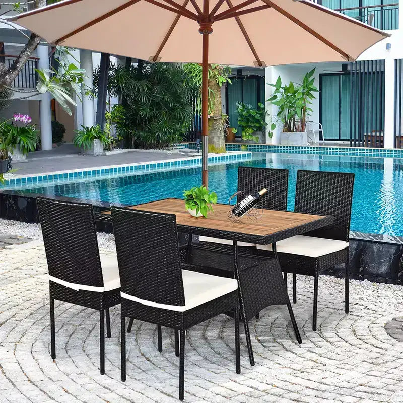 Ensemble de mobilier de patio en rotin Costway 5 pièces, table avec plateau en bois et chaises avec coussins, pour jardin, cour et terrasse