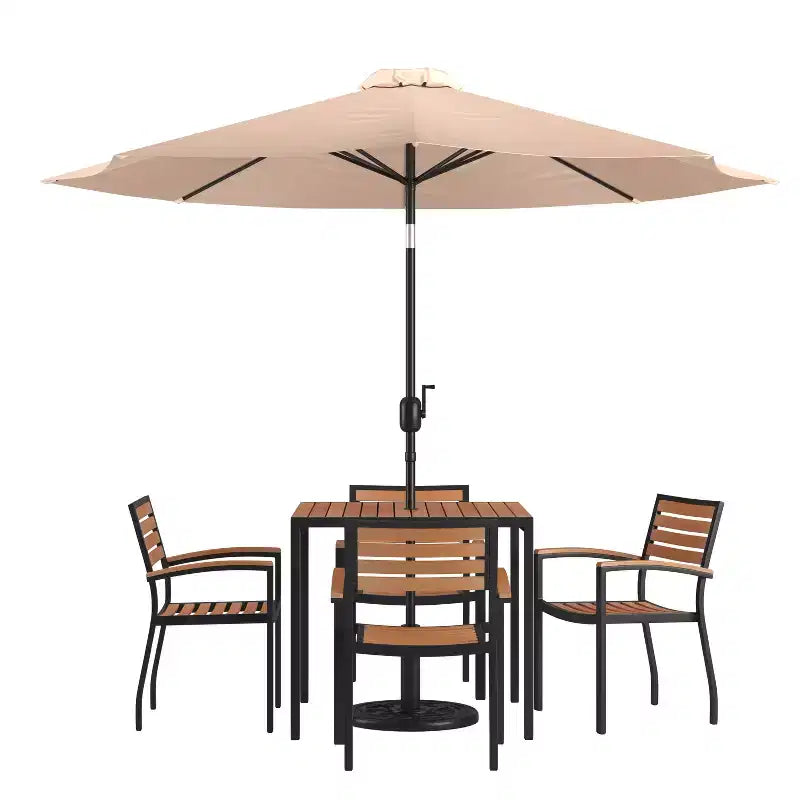 Merrick Lane conjunto de comedor para patio de siete piezas de falso teca que incluye mesa, cuatro sillones, sombrilla de patio de 9' y base