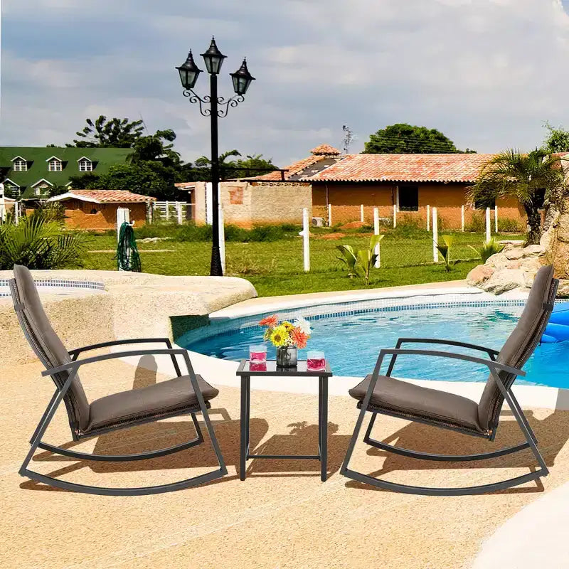 Costway Conjunto de muebles de 3 piezas para patio con silla mecedora y mesa de ratán, cojín para jardín