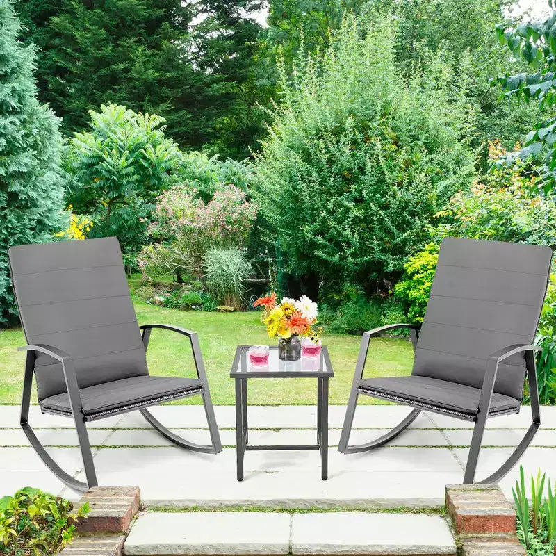 Costway 3-teiliges Möbelset aus Rattan-Schaukelstühlen und Tisch mit Sitzkissen für den Garten