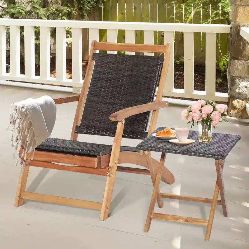 Costway Ensemble de salon de terrasse en rotin de 4 pièces avec table en bois d’acacia et repose-pieds rétractable
